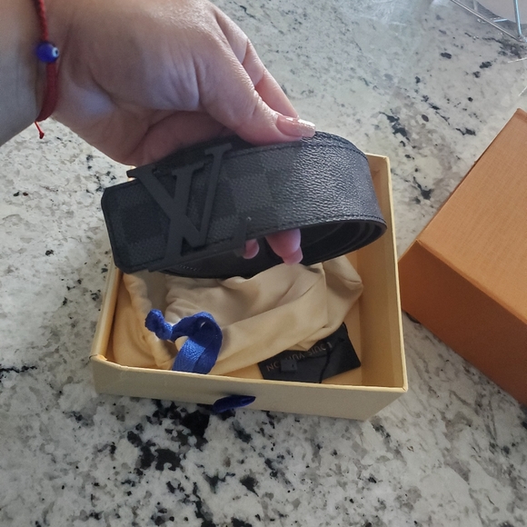 Louis vuitton - Picture 3 of 3